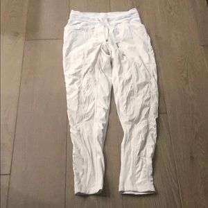 Lululemon dance studio crop